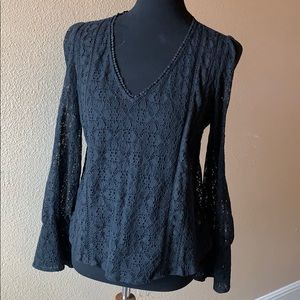 Hinge long sleeve lace blouse